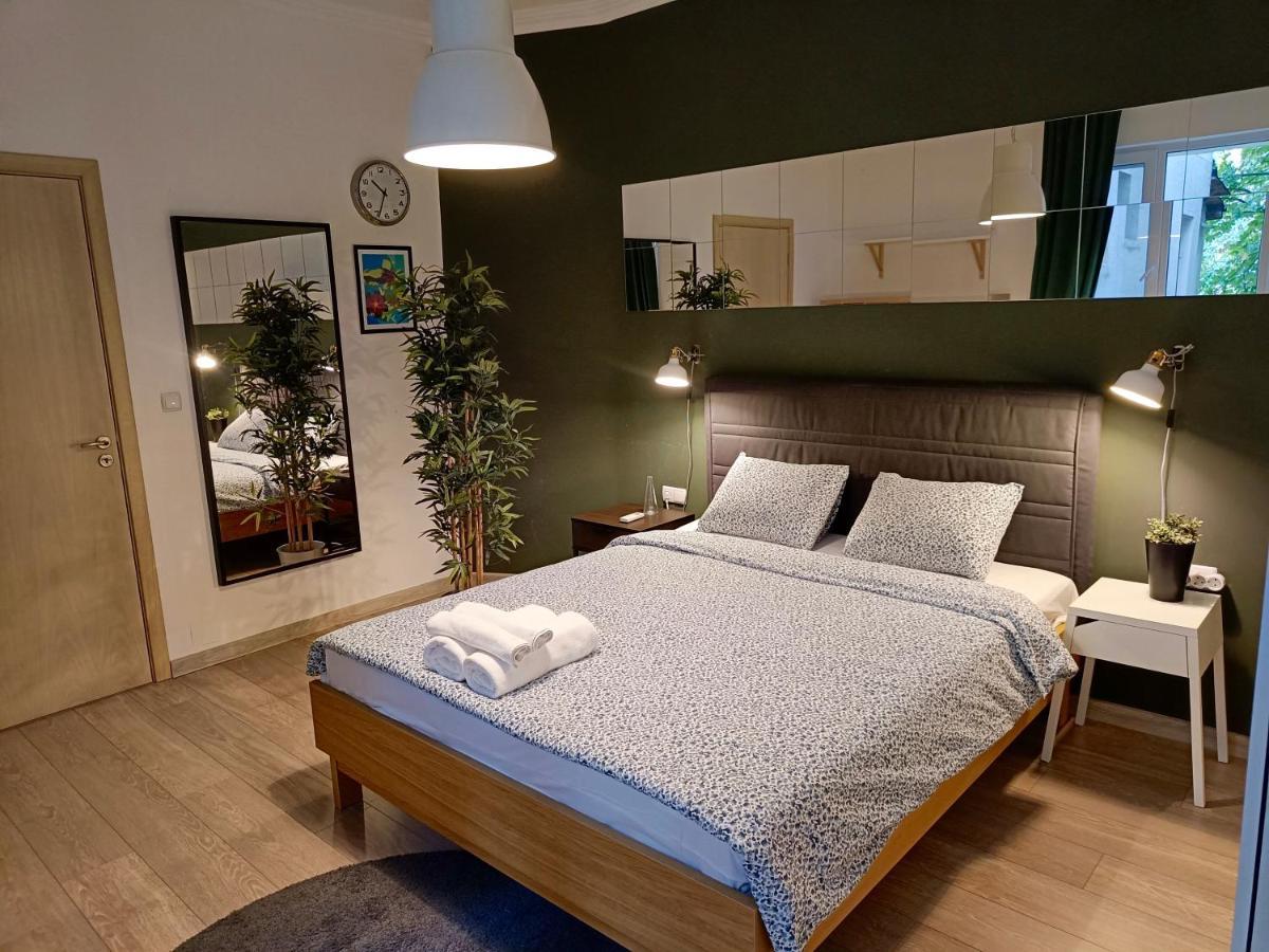 Newly Refurbished Apartment In The City Center Sofia Bagian luar foto