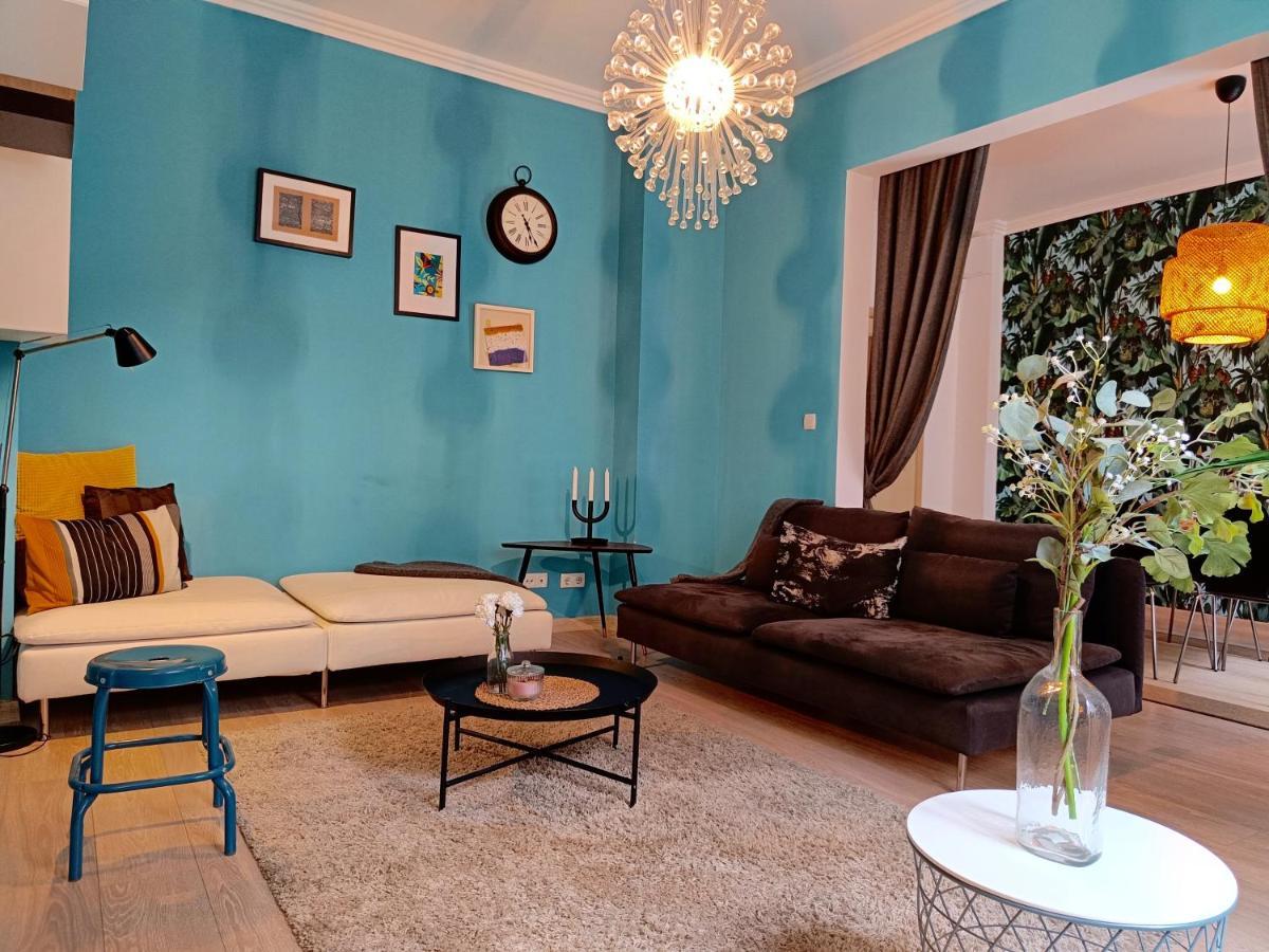 Newly Refurbished Apartment In The City Center Sofia Bagian luar foto