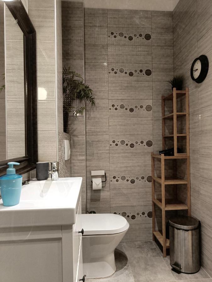 Newly Refurbished Apartment In The City Center Sofia Bagian luar foto