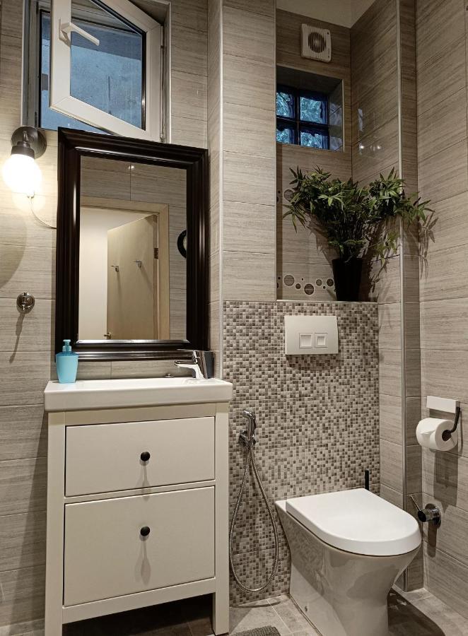 Newly Refurbished Apartment In The City Center Sofia Bagian luar foto