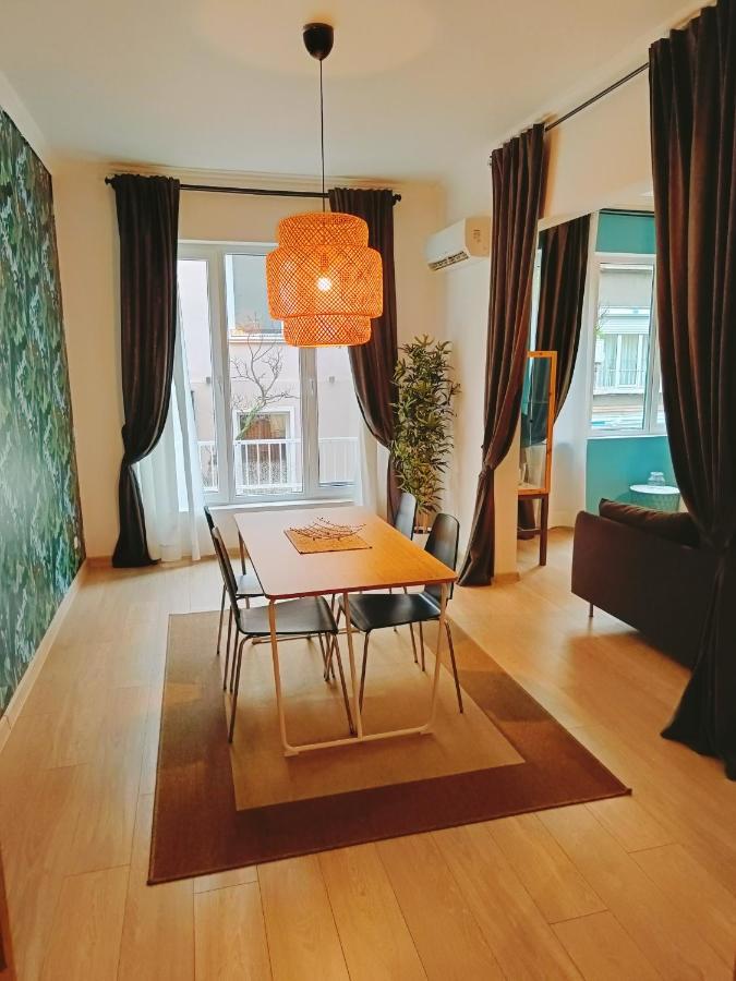 Newly Refurbished Apartment In The City Center Sofia Bagian luar foto